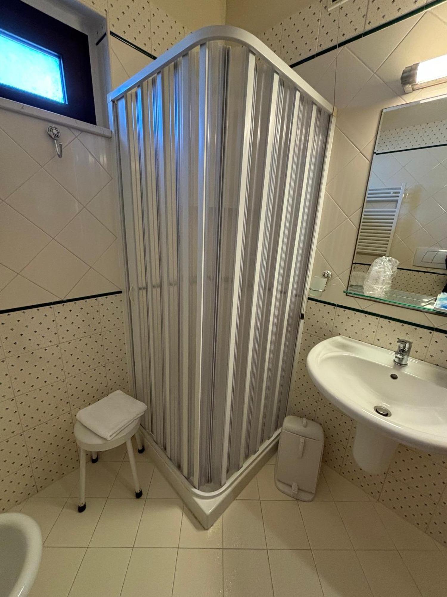 Hotel Valle Rossa San Giovanni Rotondo Kültér fotó