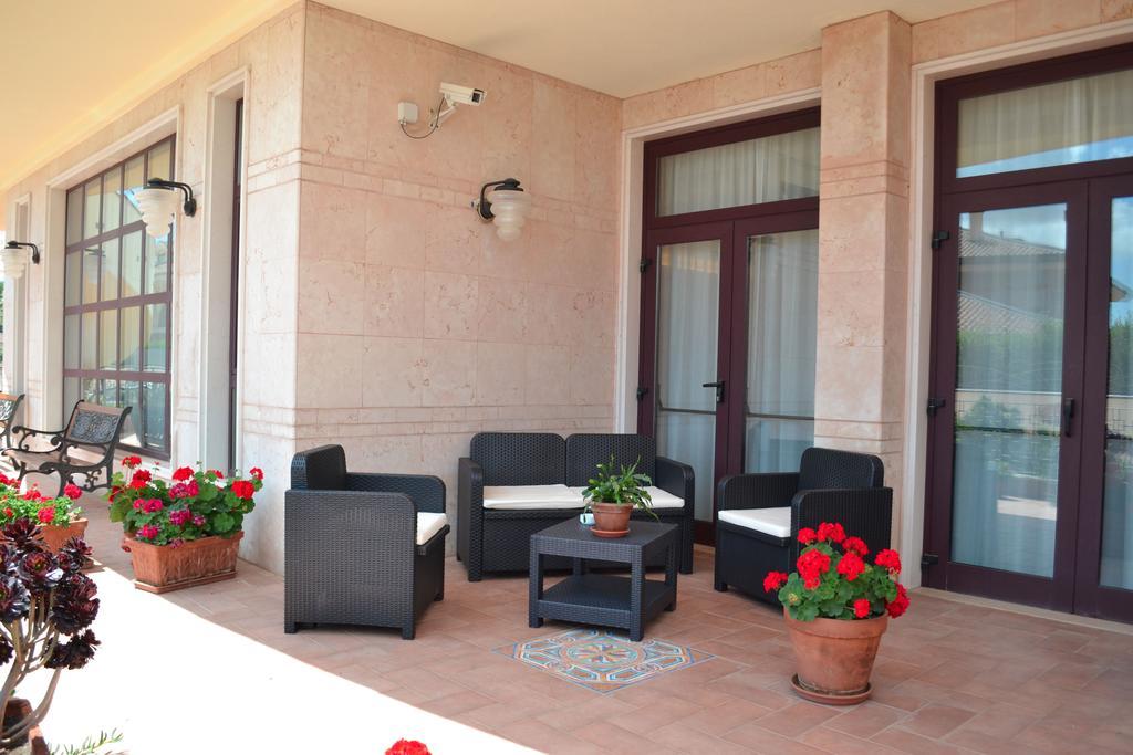 Hotel Valle Rossa San Giovanni Rotondo Kültér fotó